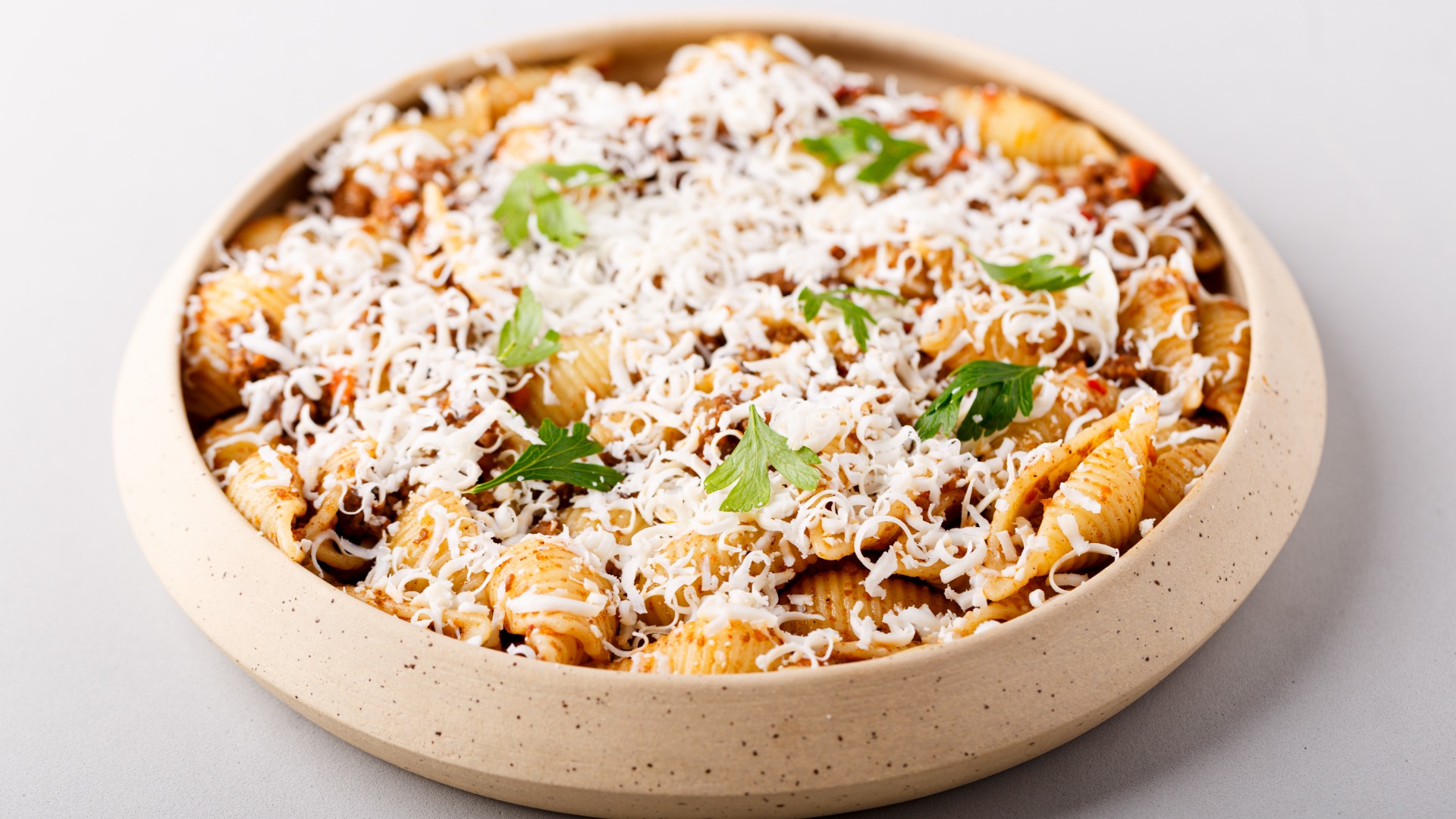 Cypriot pasta with minced meat & tomato sauce