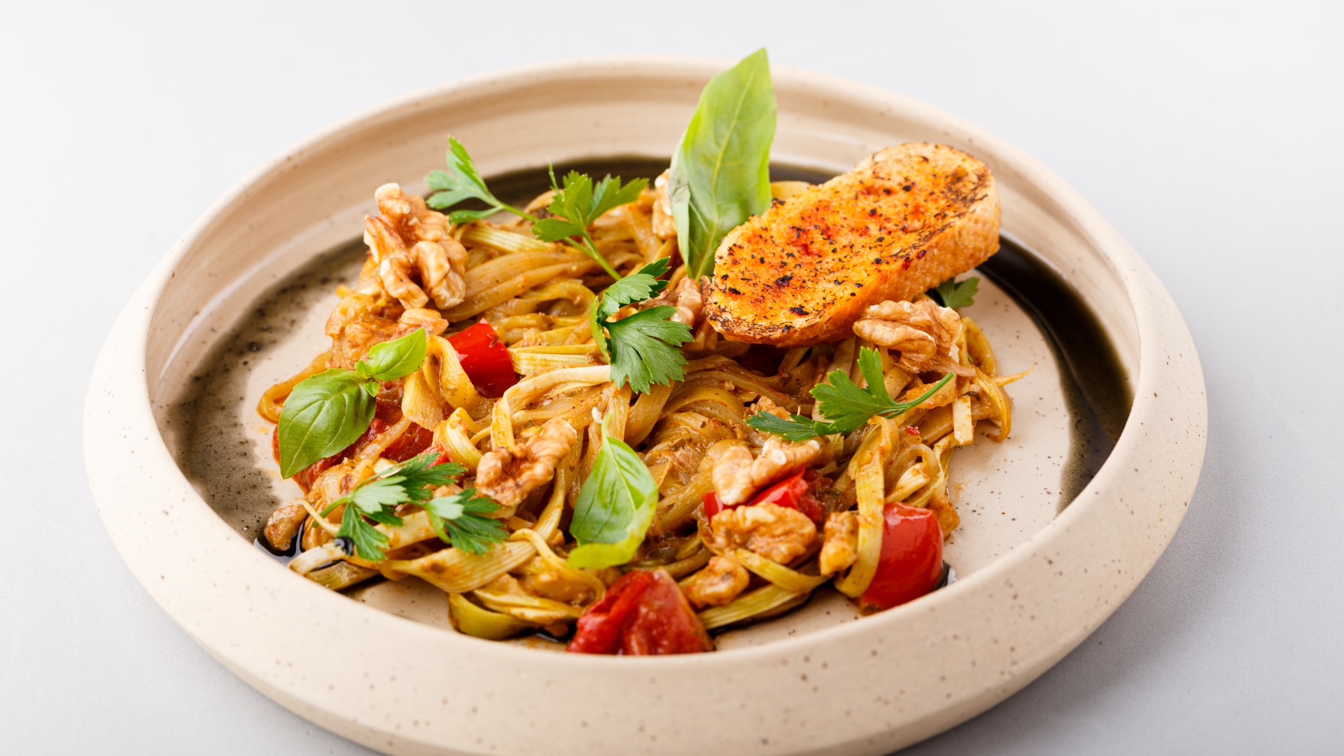 Vegan zucchini pasta